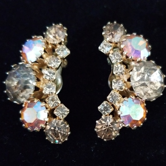 Vintage WEISS Crystal Clip On Earrings - Picture 10 of 11